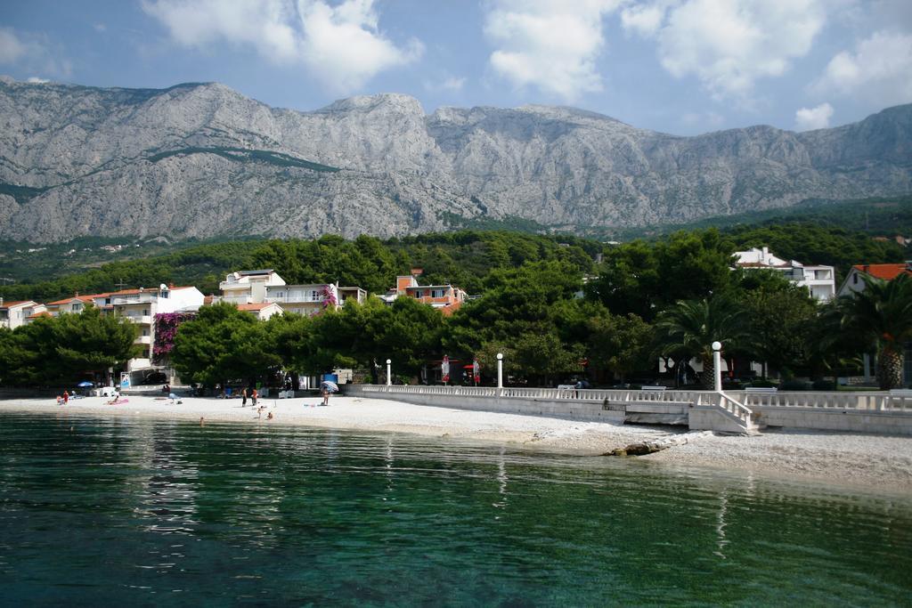 Hotel Villa Marija Tucepi Exterior photo